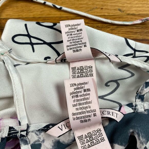 🪦Victoria's Secret Tank Tops Both Size Small Petite Tank Tops - Picture 4 of 9
